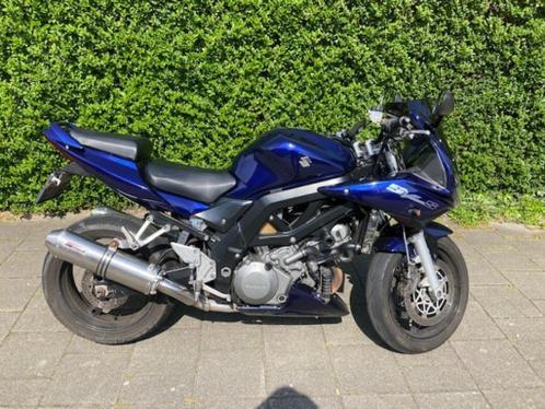 Suzuki SV1000, met NIEUWE BANDEN  ONDERHOUDBEURT gehad