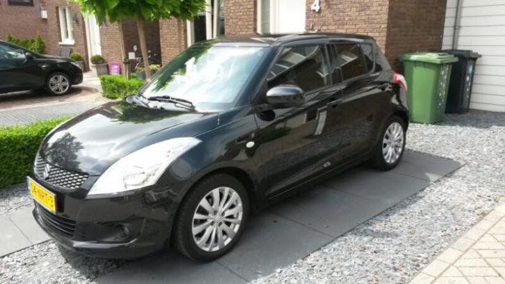 Suzuki Swift 1.2 Exclusive 5D 2010 (nieuw model) zwart