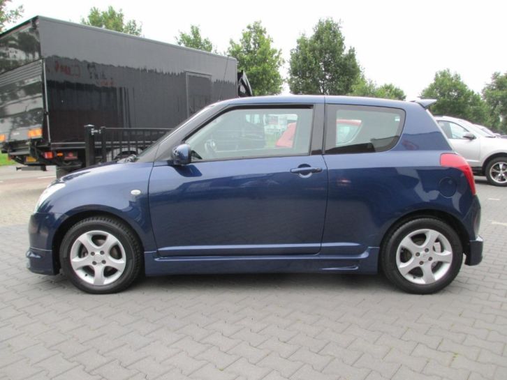 Suzuki Swift 1.3 16v Excecutive ( Airco- Navi) 116.000km