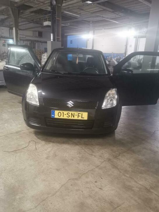 Suzuki Swift 1.3 3D 2006 Zwart