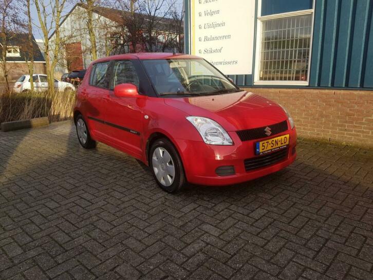 Suzuki Swift 1.3 5D 2006 Rood Airco APK 11-2020 Nette auto