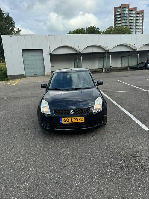 Suzuki Swift 1.3 5D 2010 Zwart NAP NIEUWE APK