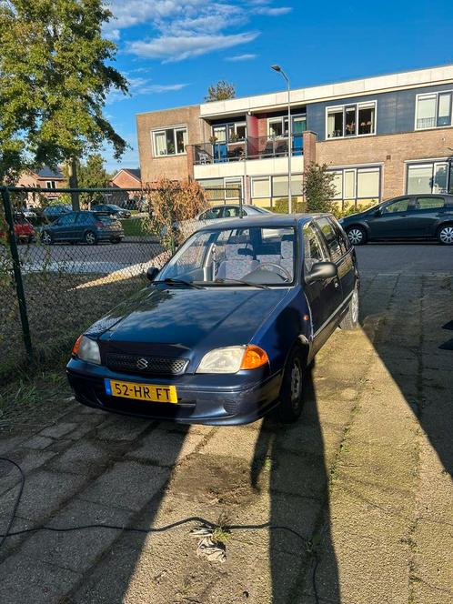 Suzuki Swift 1.3 5DRS AUT 2001 Blauw