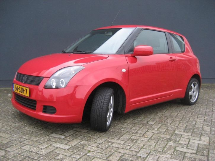 Suzuki Swift 1.3 exclusive, AIRCO, 79.165km 4450,- euro 