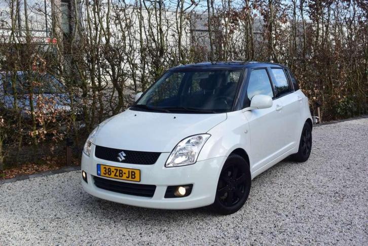 Suzuki Swift 1.3 SPORT,PARELMOER WIT,5 deurs,airco