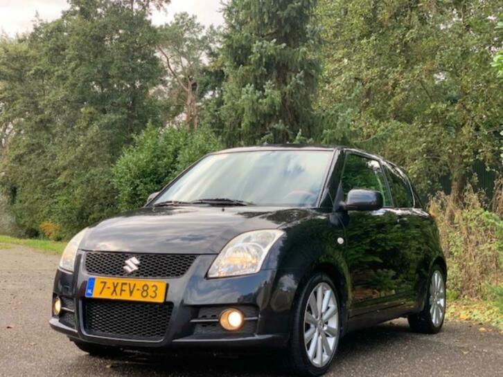 Suzuki Swift 1.6 3D Sport 2007 Zwart WOOFER NIEUW APK AIRCO