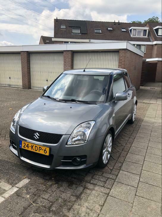 Suzuki Swift 1.6 3D Sport 2009 Grijs (winterwielen)