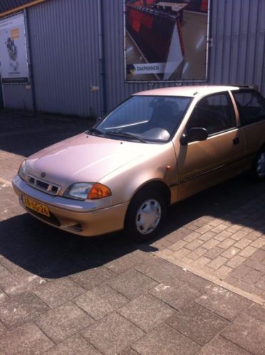 Suzuki Swift 1999 zeer zuinig 1.0 met APK 2016