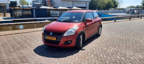 Suzuki Swift Exclusive 1.2 3-D 2011 Rood