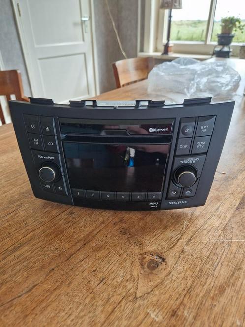 Suzuki Swift radio met Bluetooth