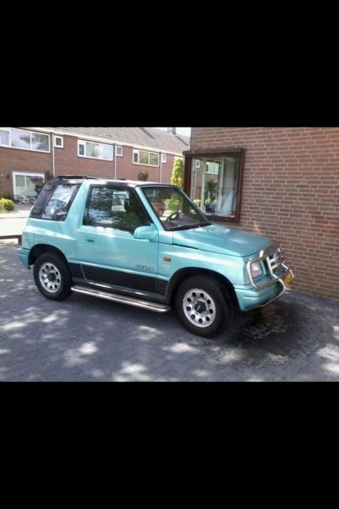 Suzuki Vitara met hard top