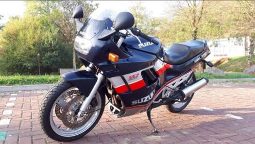 Suzuki Youngtimer GSX750f 29 jaar oud