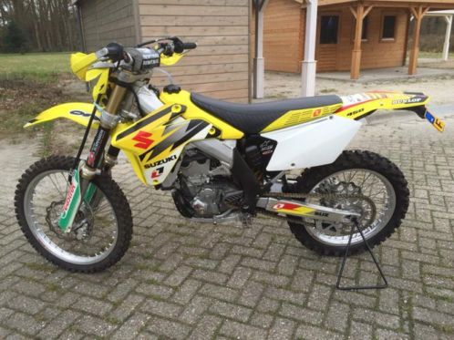 Suzuku RMZ 450 enduro ( cross  kenteken ) Akrapovic 