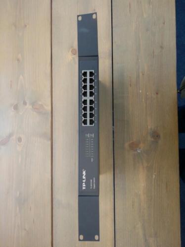 Switch TP-Link tl-sg1016d