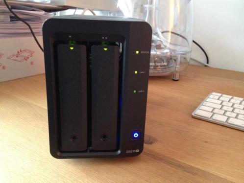 Synology DS215 NAS met 2 x 2TB