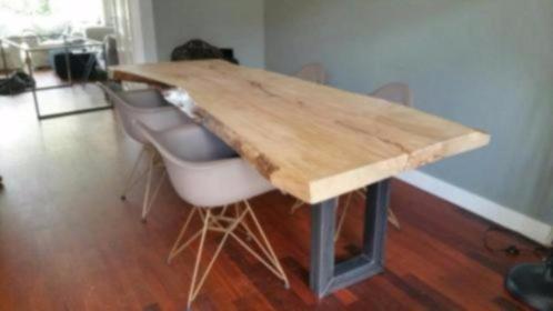 Tafel op maat gemaakt massief suar teak eiken boomstam stoer