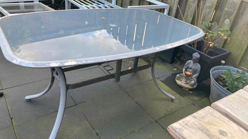 Tafel oud ijzer