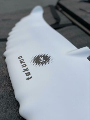 Takuma Kujira HELIUM 1500 foil  compleet 75 cm hydrofoil
