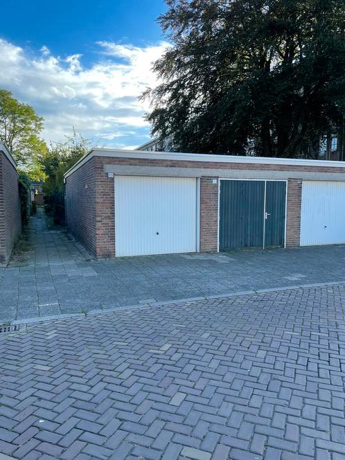 Te huur een grote garage van 30m2 aan de Piet heynlaan Breda