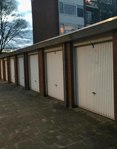 Te huur Garagebox aan de IJsselstraat in Apeldoorn