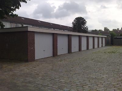 TE HUUR GARAGEBOX Bergen op Zoom