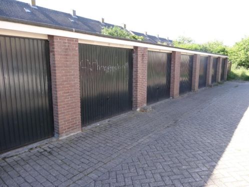 TE HUUR GARAGEBOX BRIELLE wijk Zuurland