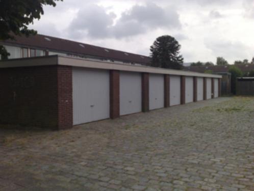 TE HUUR garagebox in Bergen op Zoom