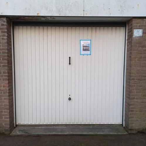 Te huur garagebox Oosterlandstraat 64, 3086 HS Rotterdam.