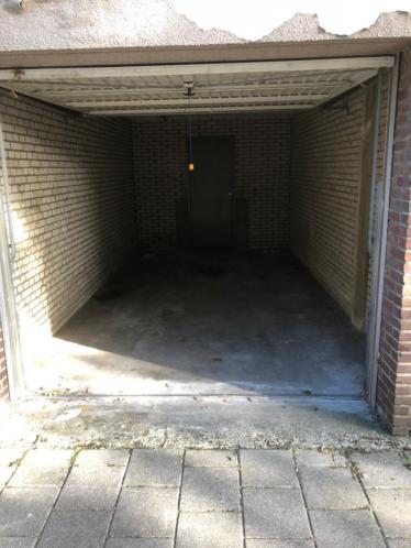 te huur garagebox  opslagruimte Karel Doormanlaan Hilversum