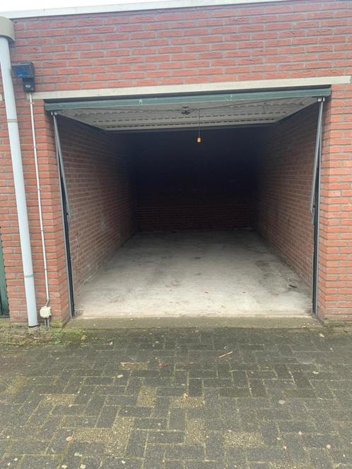 Te huur garagebox Sloetsweg Hengelo