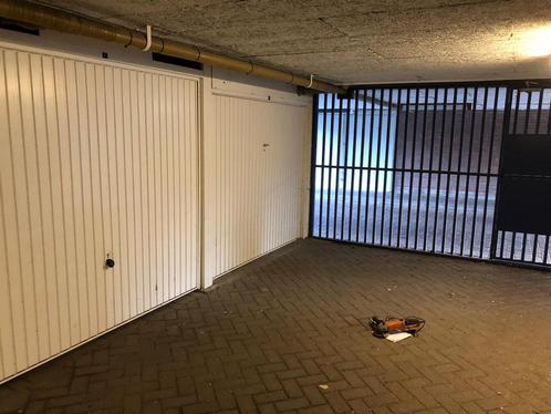 Te huur garagebox zoeter stalling opslag met toegangsgek