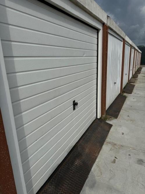 TE HUUR, garageboxopslagruimte 16m2