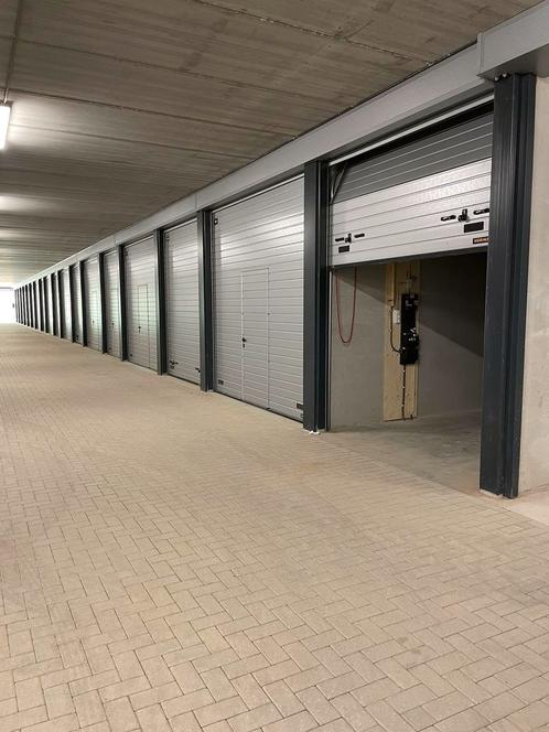 TE HUUR GARAGEBOXSTALLING IN ROTTERDAM NESSELANDE