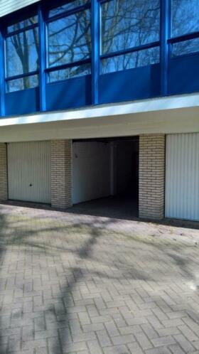 te huur grote droge garage te Amstelveen