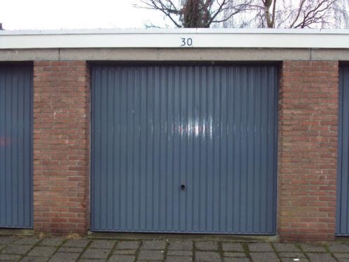 Te huur Nette droge garageboxen in Spijkenisse