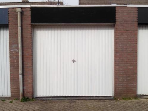 Te huur nette garagebox in Oosterhout wijk Dommelbergen