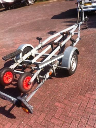 Te huur pega boot trailer voor boten tot 5meter tot 500kg 