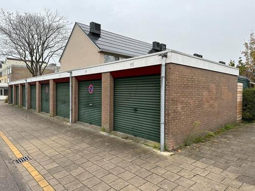 Te huur per 1 Jan 2024 garagebox in Zoetermeer