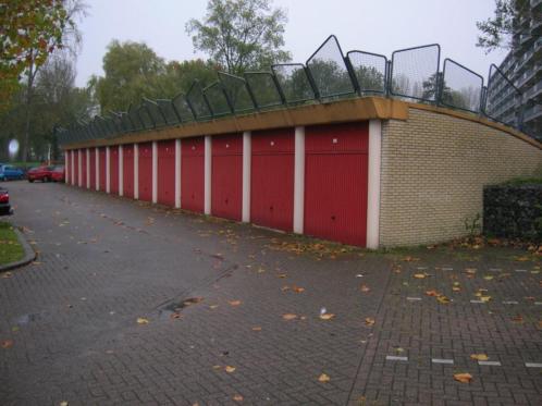 Te huur ruime garage, centraal gelegen in Zoetermeer