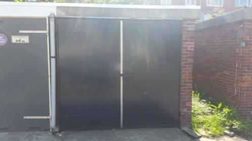 te huur stenen garagebox Korrewegwijk Groningen