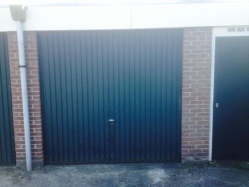 Te huur verwarmde garagebox Renkum