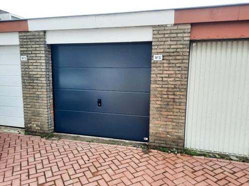 Te huurte koop garagebox Steenbergen incl. nieuwe deur