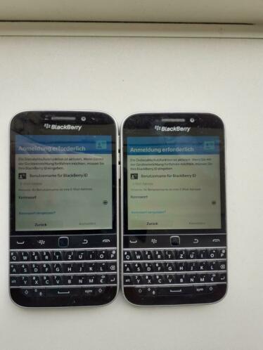 Te koop 2 stuks blackberry classic