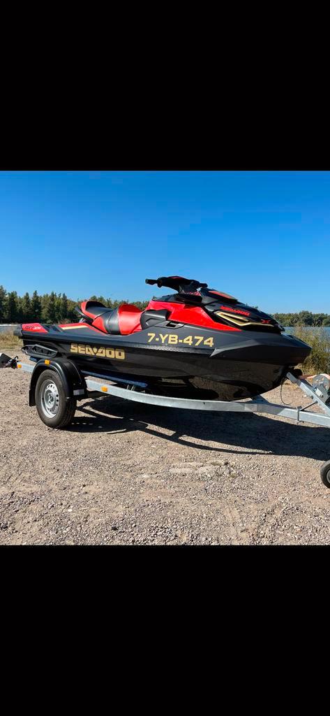 Te koop 2 x seadoo rxt-x-rs 300 pk nieuwstaat slechts 46 uur