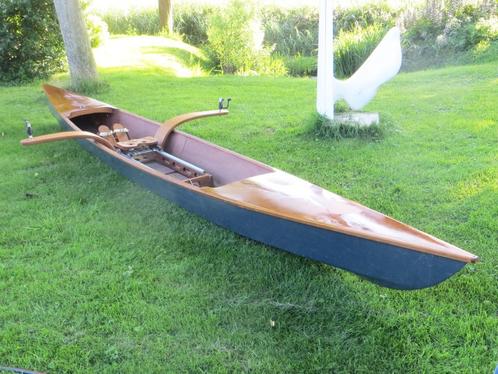 Te koop 2 x stabiele houten roeiboot type single Wherry