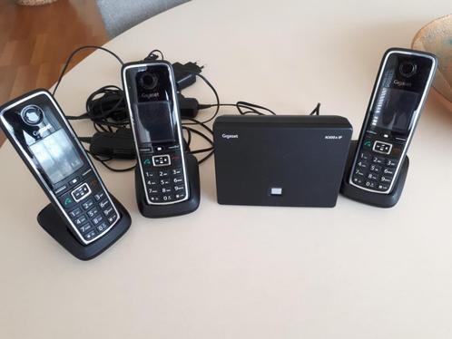 Te koop aangeboden Siemens telefooncentrale met 3 telefoons