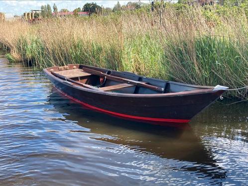 Te koop aangeboden Waterlandse roeischuitje jol motorboot