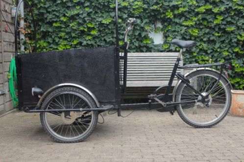 Te koop aangeboden Zwarte Bakfiets in goede staat