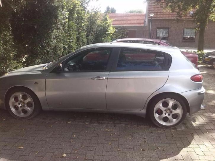 te koop alfa 147 2.0 selespeed