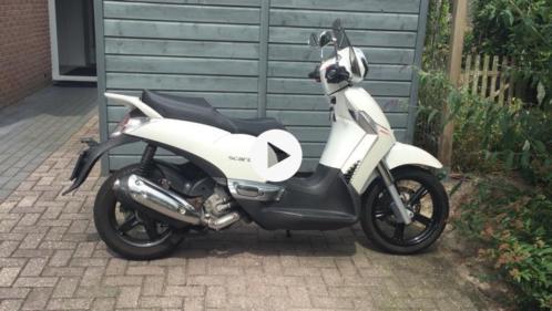 Te koop aprillia scarabeo scooter 300 s